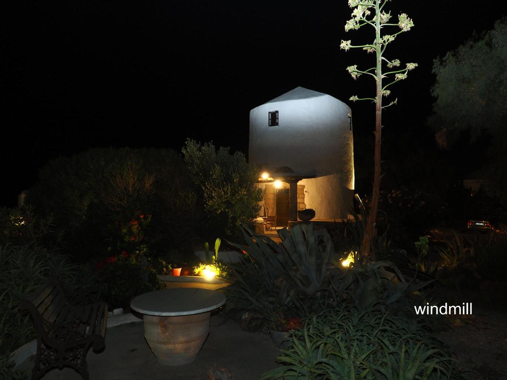 Anastasia'S Windmill And Anastasia'S Studio Plaka  Экстерьер фото